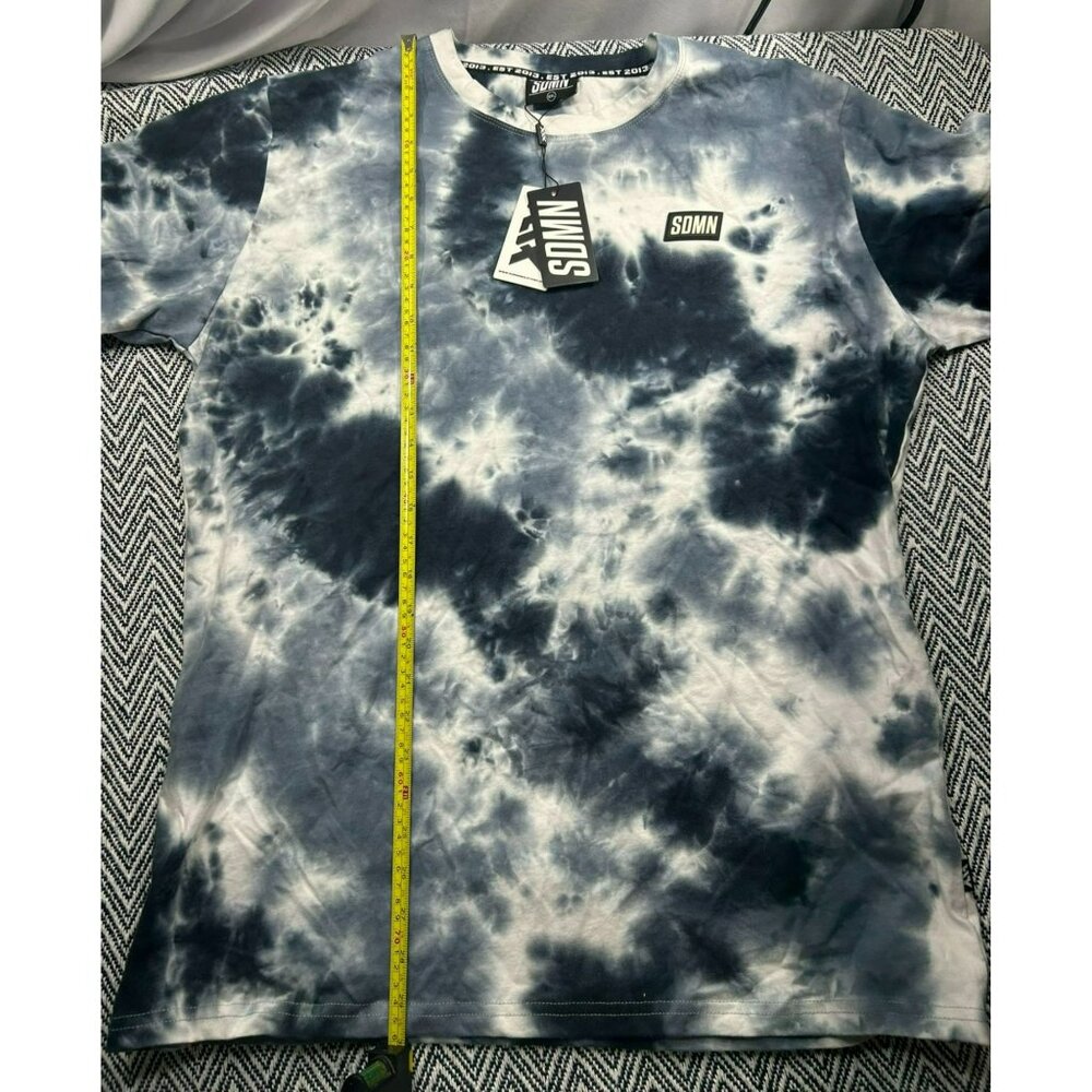SDMN Men's Tie-Dye T-Shirt XXL Blue & White Cotton Blend EST 2013 Design